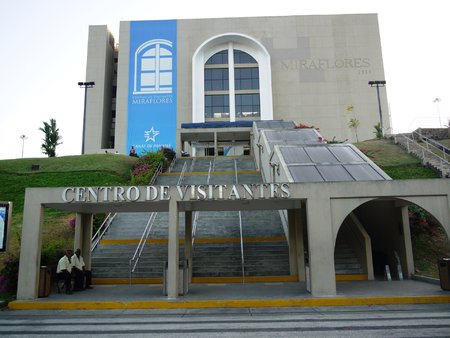 Centro_de_Visitantes_de_Miraflores,_2 | Panamatour.it